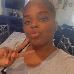 Meet your Posher, Cortney
